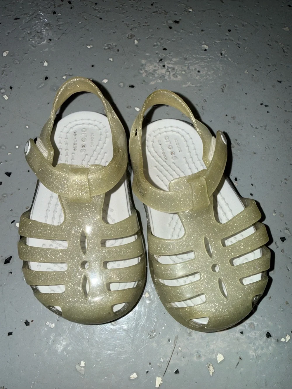 CROCS Kids Glitter Jelly Sandals in Gold